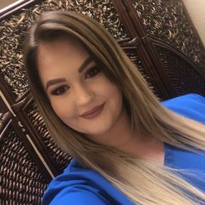 Meet your Posher, Michaela